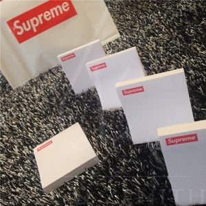 Supreme box logo sticky notes